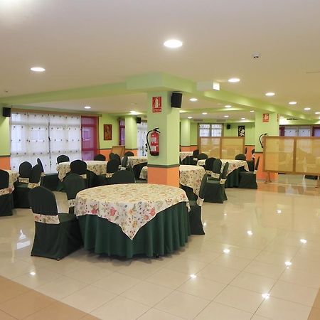 Hotel Restaurante Pizzeria Abc Laracha 외부 사진